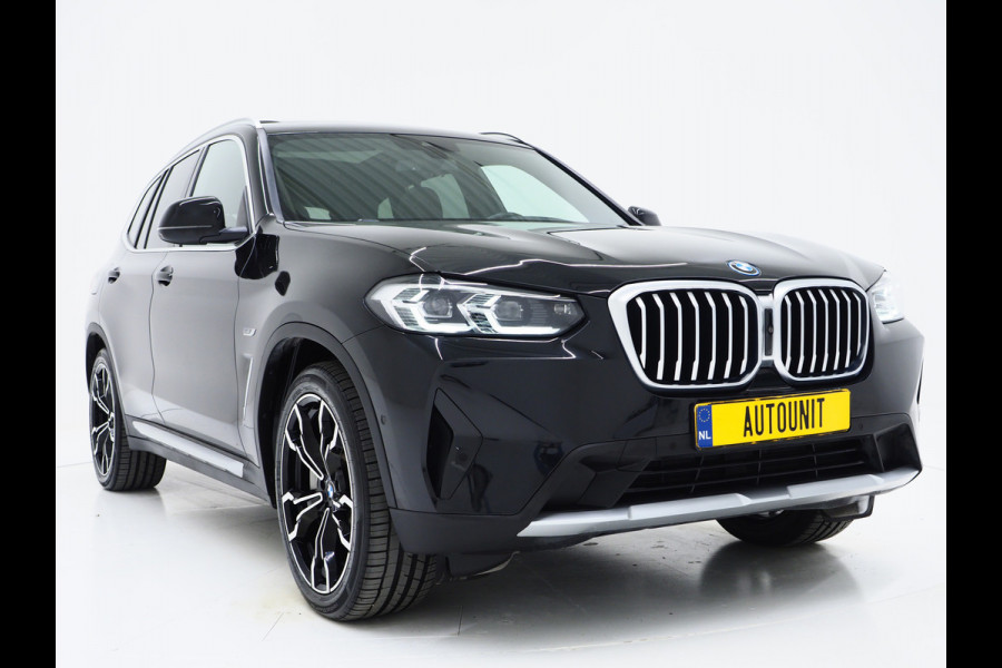 BMW X3 xDrive30e LCI High Executive | Panoramadak | Sportstoelen | Head Up | 360 | Keyless | Carplay | Trekhaak