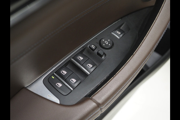 BMW X3 xDrive30e LCI High Executive | Panoramadak | Sportstoelen | Head Up | 360 | Keyless | Carplay | Trekhaak