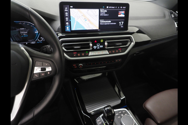 BMW X3 xDrive30e LCI High Executive | Panoramadak | Sportstoelen | Head Up | 360 | Keyless | Carplay | Trekhaak