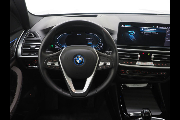BMW X3 xDrive30e LCI High Executive | Panoramadak | Sportstoelen | Head Up | 360 | Keyless | Carplay | Trekhaak
