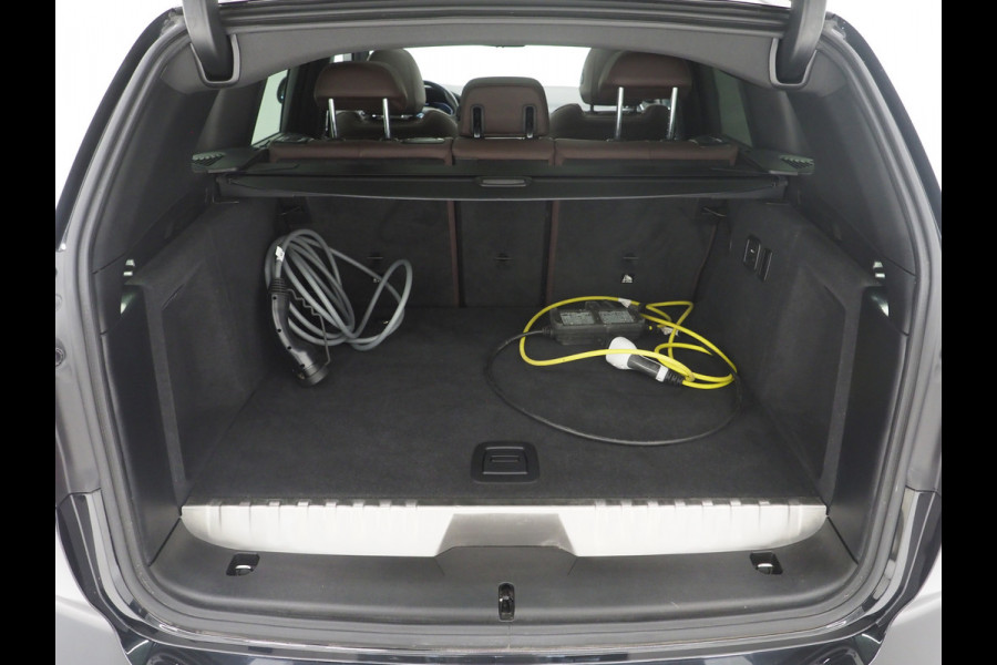 BMW X3 xDrive30e LCI High Executive | Panoramadak | Sportstoelen | Head Up | 360 | Keyless | Carplay | Trekhaak