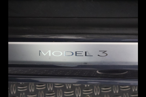 Tesla Model 3 STD RANGE-PLUS 239 PK ACCUTEST 86 %! 1e EIG. LEDER INTERIEUR. SLECHTS 81.000 KM TOT 2 JAAR GARANTIE