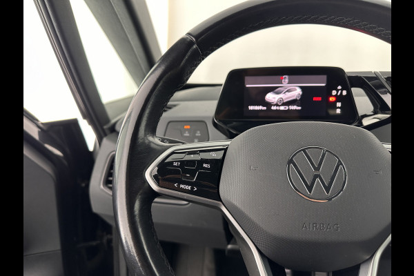 Volkswagen ID.3 First 58 kWh (INCL-BTW) *ADAPTIVE-CRUISE | FULL-LED | NAVI-FULLMAP | DIGI-COCKPIT | HEATED-COMFORT-SEATS | DAB+ | AMBIENT-LIGHT | MICROFIBRE | ECC | IQ-DRIVE | PDC | 18''ALU *