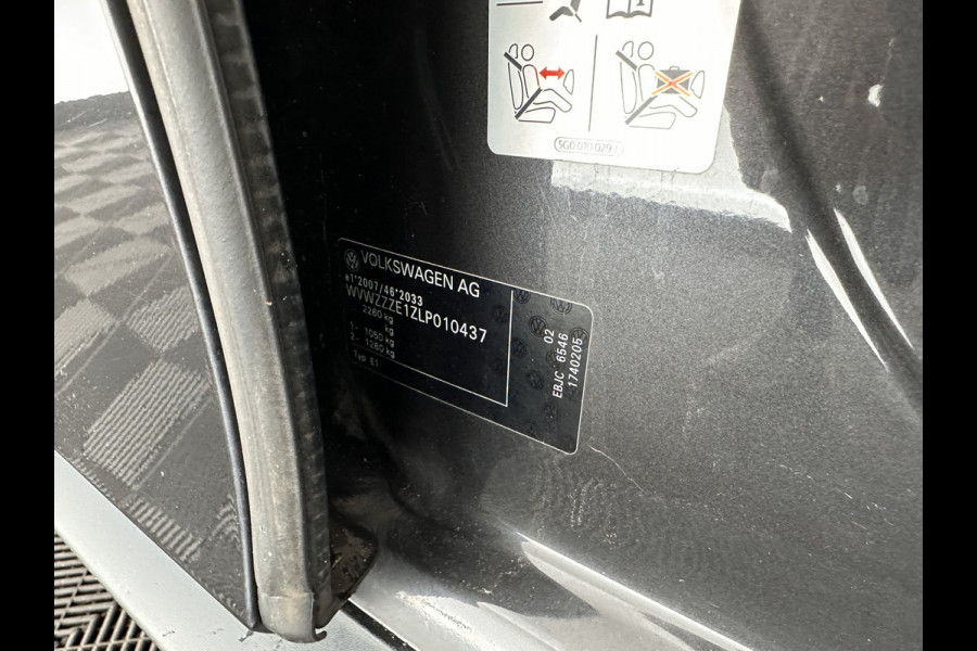 Volkswagen ID.3 First 58 kWh (INCL-BTW) *ADAPTIVE-CRUISE | FULL-LED | NAVI-FULLMAP | DIGI-COCKPIT | HEATED-COMFORT-SEATS | DAB+ | AMBIENT-LIGHT | MICROFIBRE | ECC | IQ-DRIVE | PDC | 18''ALU *