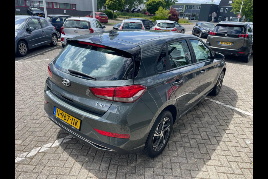 Hyundai i30 1.0 T-GDi MHEV Comfort Smart / camera / navigatie