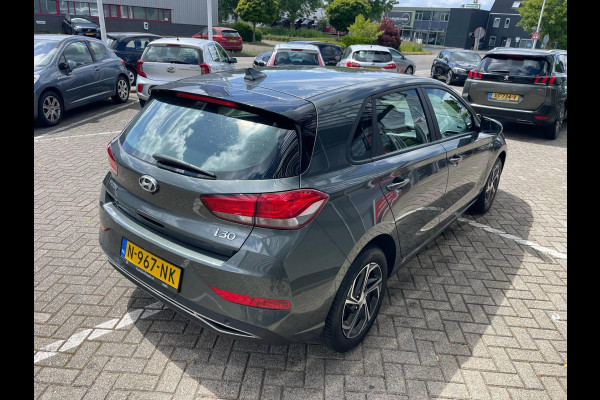 Hyundai i30 1.0 T-GDi MHEV Comfort Smart / camera / navigatie