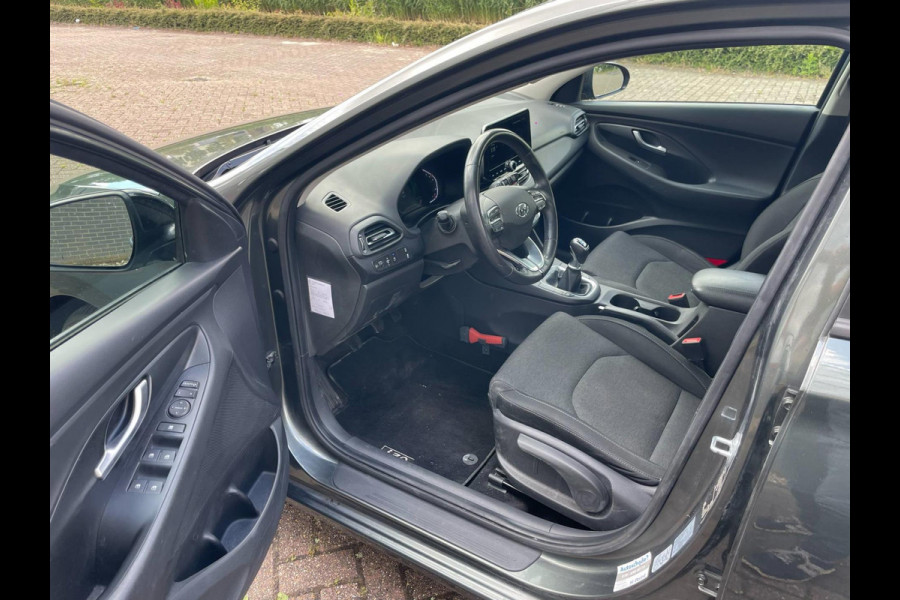 Hyundai i30 1.0 T-GDi MHEV Comfort Smart / camera / navigatie