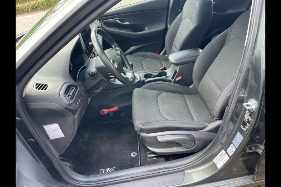 Hyundai i30 1.0 T-GDi MHEV Comfort Smart / camera / navigatie