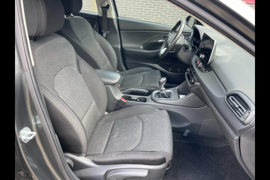 Hyundai i30 1.0 T-GDi MHEV Comfort Smart / camera / navigatie