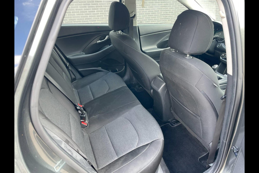 Hyundai i30 1.0 T-GDi MHEV Comfort Smart / camera / navigatie