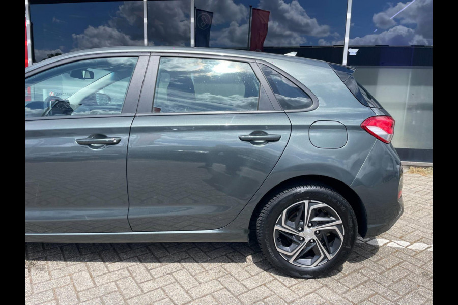 Hyundai i30 1.0 T-GDi MHEV Comfort Smart / camera / navigatie