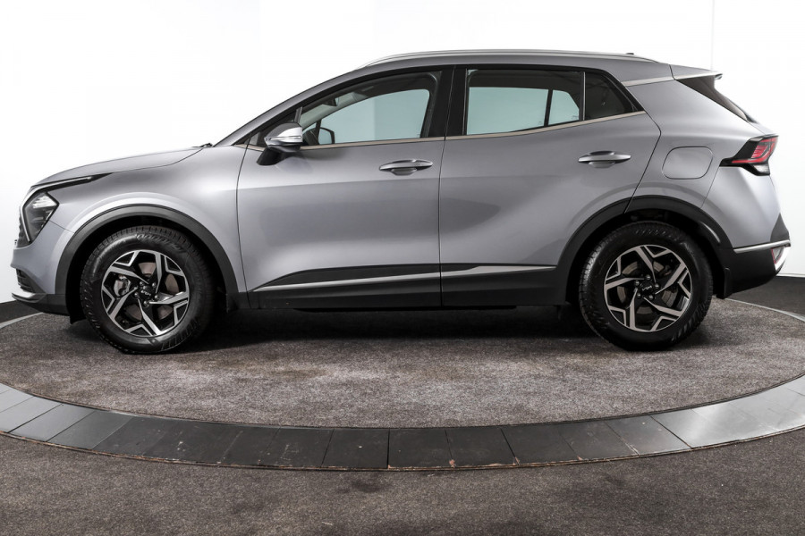 Kia Sportage 1.6 T-GDi MHEV 160 PK DynamicLine - Automaat | Dig. Cockpit | Adapt. Cruise | Stuur-+Stuurverw. | PDC | Camera | NAV + App. Connect | ECC | LM 17" | 1983