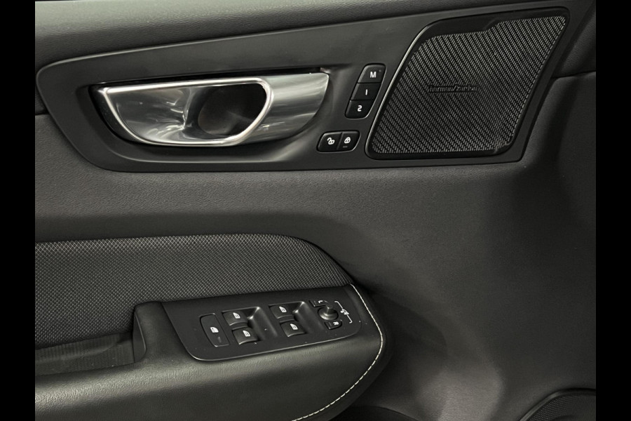 Volvo XC60 2.0 T6 Plug-in hybrid AWD R-Design Open dak | Harman/Kardon | Trekhaak | Adapt. Cruise c. | Keyless