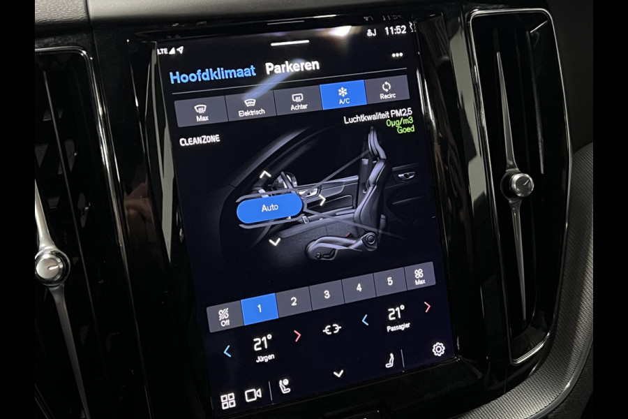 Volvo XC60 2.0 T6 Plug-in hybrid AWD R-Design Open dak | Harman/Kardon | Trekhaak | Adapt. Cruise c. | Keyless
