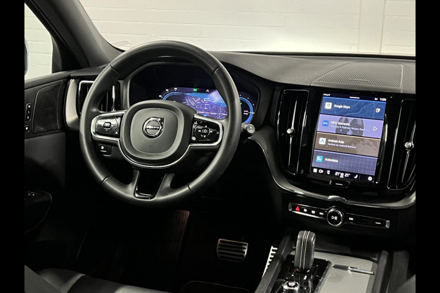 Volvo XC60 2.0 T6 Plug-in hybrid AWD R-Design Open dak | Harman/Kardon | Trekhaak | Adapt. Cruise c. | Keyless