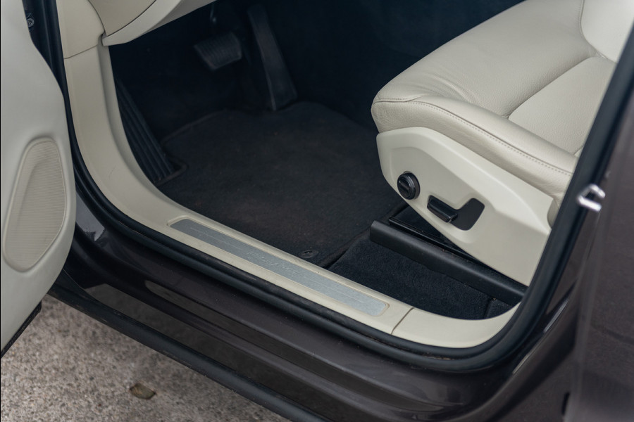 Volvo XC60 T6 Aut. LongRange Inscription Leder Parkeercamera 350pk