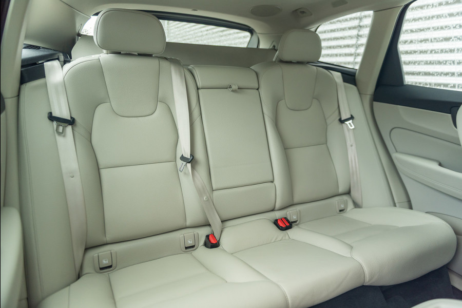 Volvo XC60 T6 Aut. LongRange Inscription Leder Parkeercamera 350pk