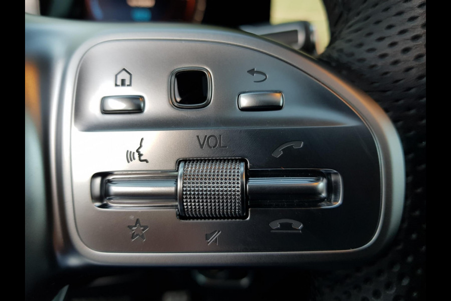 Mercedes-Benz GLE 350 e Plugin-Hybrid | 4MATIC | AMG Widescreen Panoramadak Navigatie Climate Control Extra getint Glas Lichtmetalen Velgen 20"