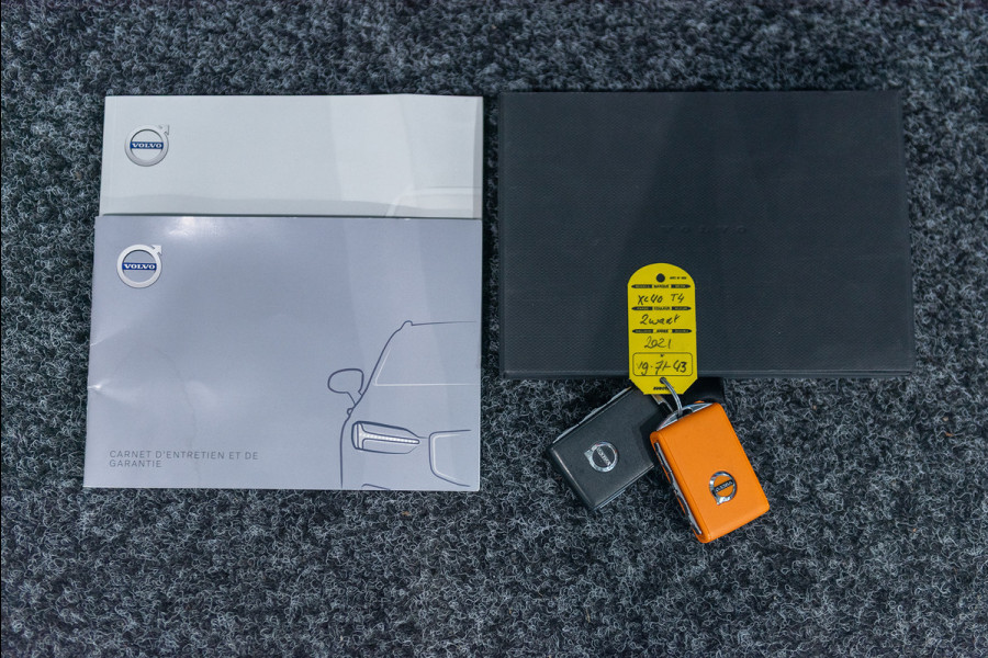 Volvo XC40 T4 Aut. Plug-In Hybrid Inscription Leder Parkeercamera 211pk