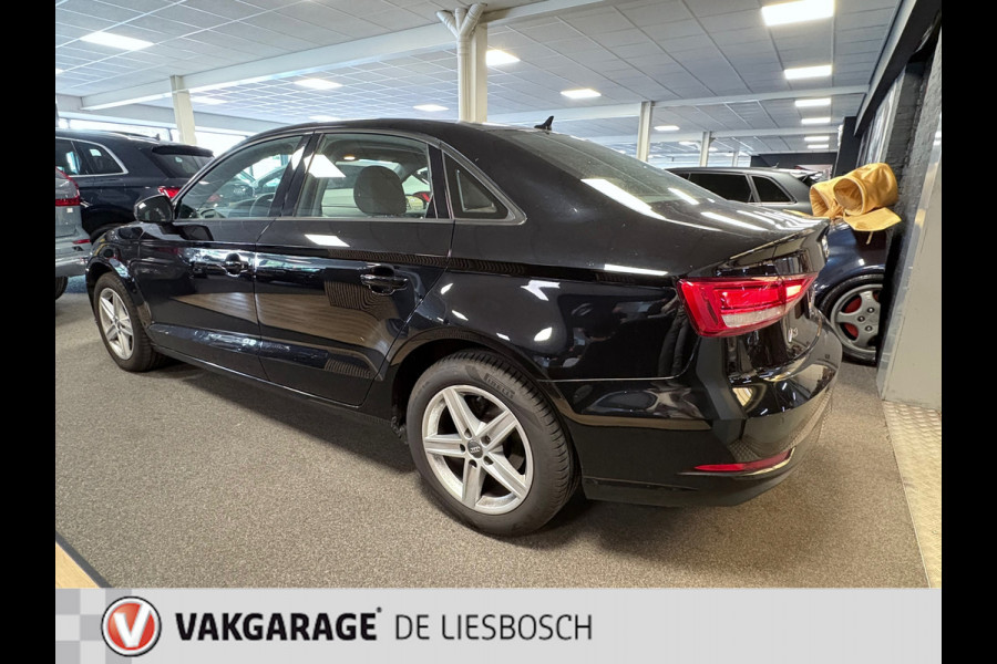 Audi A3 Limousine 1.0 TFSI / Navigatie / trekhaak / pdc v+a / stoelverwarming
