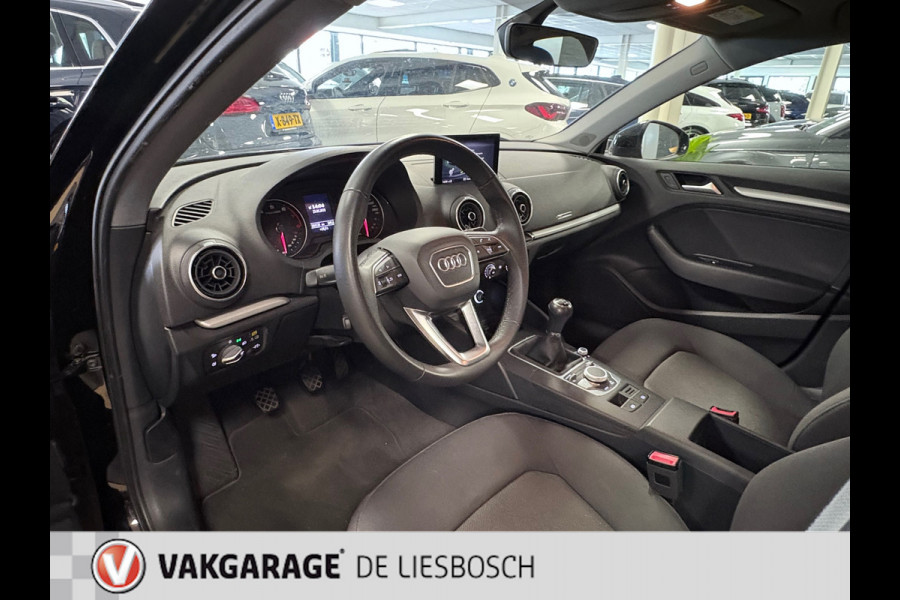Audi A3 Limousine 1.0 TFSI / Navigatie / trekhaak / pdc v+a / stoelverwarming