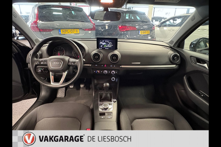 Audi A3 Limousine 1.0 TFSI / Navigatie / trekhaak / pdc v+a / stoelverwarming