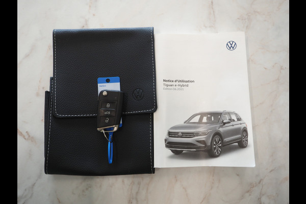 Volkswagen Tiguan 1.4 TSI eHybrid R-Line Exclusive | Panoramadak | Leder | Head Up | 360 | Adaptive Cruise | Carplay