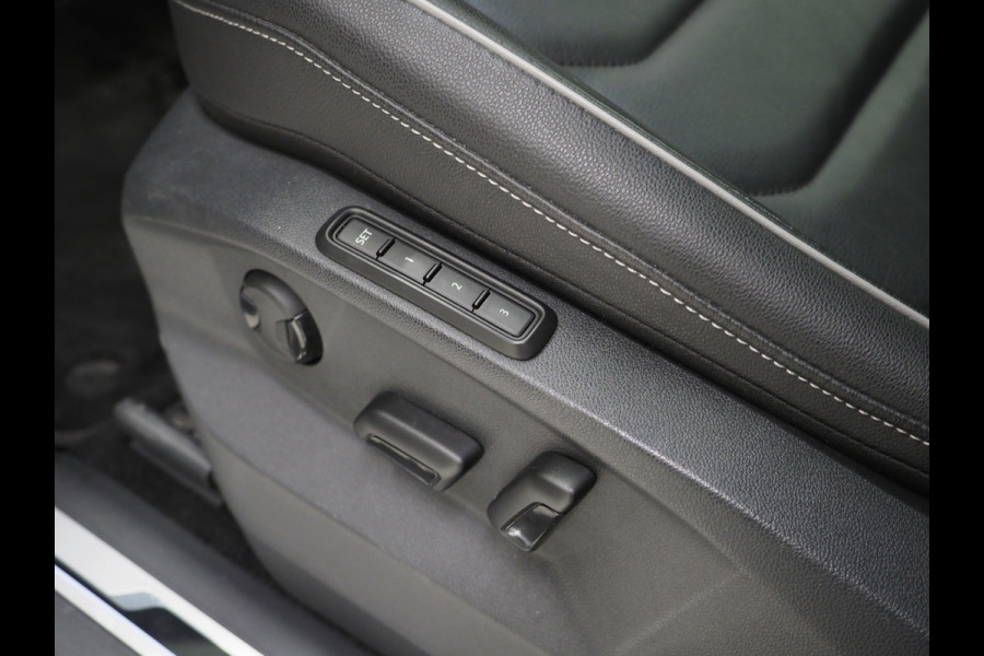 Volkswagen Tiguan 1.4 TSI eHybrid R-Line Exclusive | Panoramadak | Leder | Head Up | 360 | Adaptive Cruise | Carplay