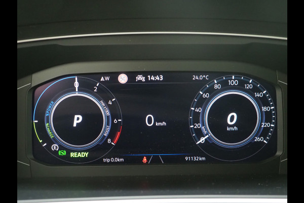 Volkswagen Tiguan 1.4 TSI eHybrid R-Line Exclusive | Panoramadak | Leder | Head Up | 360 | Adaptive Cruise | Carplay