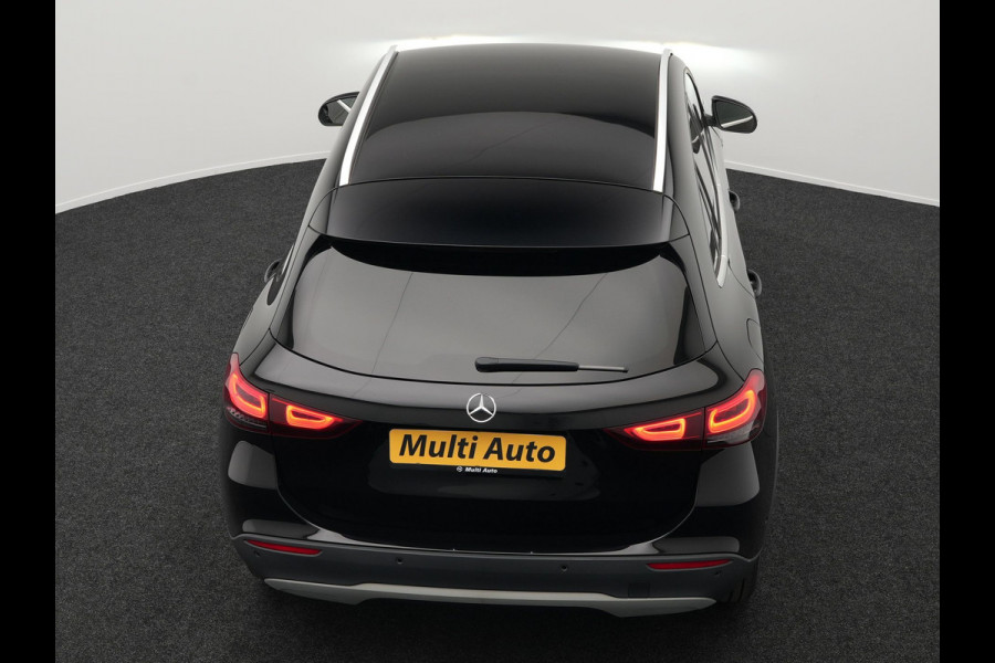 Mercedes-Benz GLA 250 e Style Plug In Hybrid 218pk Dealer O.H PHEV | Trekhaak af Fabriek | Camera | Widescreen Navi | Apple Carplay | BLIS | Parkassist | Sportstoelen Verwarmd |