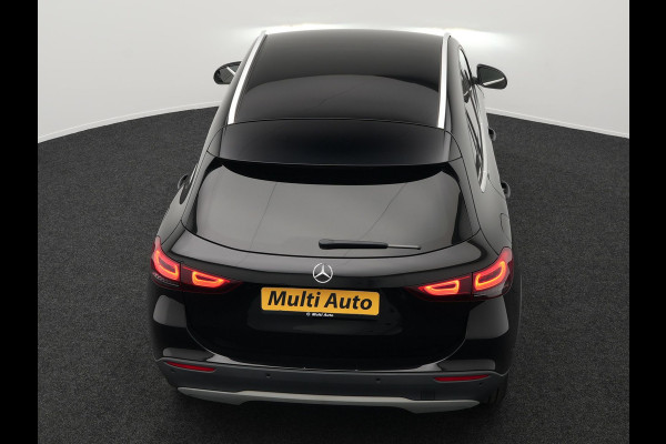 Mercedes-Benz GLA 250 e Style Plug In Hybrid 218pk Dealer O.H PHEV | Trekhaak af Fabriek | Camera | Widescreen Navi | Apple Carplay | BLIS | Parkassist | Sportstoelen Verwarmd |