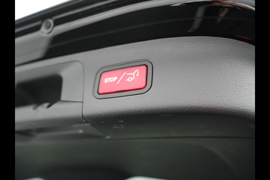 Mercedes-Benz GLA 250 e Style Plug In Hybrid 218pk Dealer O.H PHEV | Trekhaak af Fabriek | Camera | Widescreen Navi | Apple Carplay | BLIS | Parkassist | Sportstoelen Verwarmd |