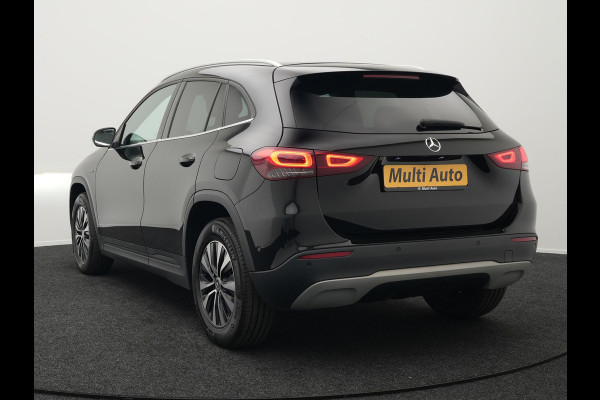 Mercedes-Benz GLA 250 e Style Plug In Hybrid 218pk Dealer O.H PHEV | Trekhaak af Fabriek | Camera | Widescreen Navi | Apple Carplay | BLIS | Parkassist | Sportstoelen Verwarmd |