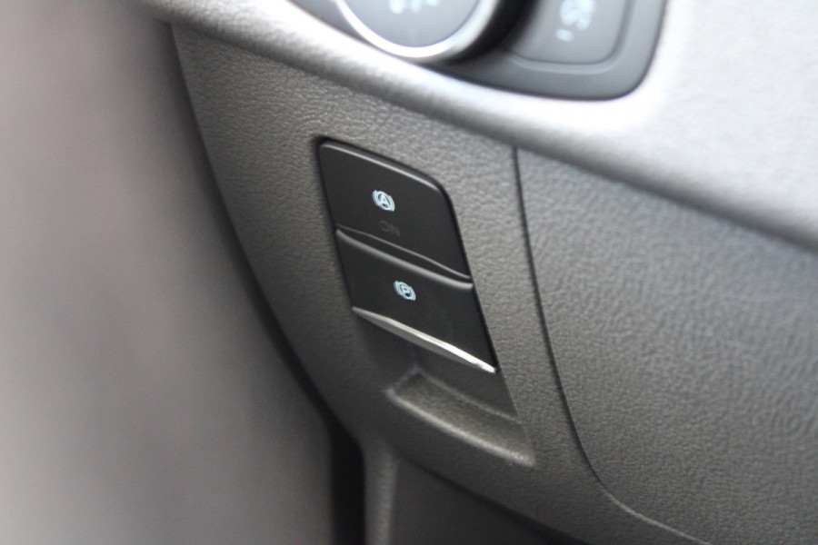 Ford Transit 350 2.0 TDCI L4H3 Trend RWD 165pk - 360 Camera - Trekhaak - Stoel/Stuur verwarming - ACC - Blindspot - Rijklaar