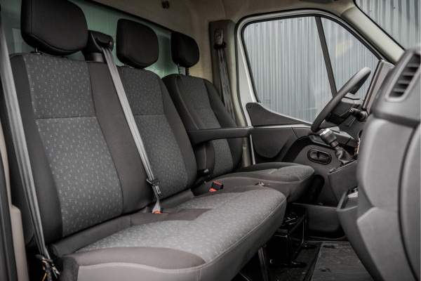 Opel Movano **2.3 Turbo | Bakwagen met Laadklep | 146 PK | Laadvermogen: 1203KG | Cruise | Navigatie | MF Stuur**