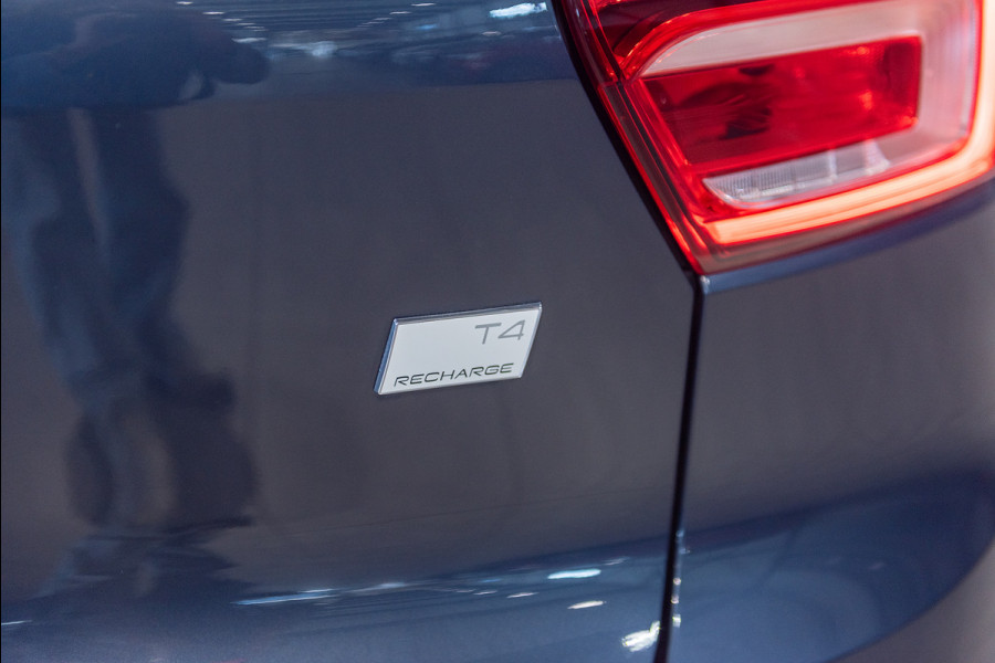 Volvo XC40 T4 Aut. Plug-In Hybrid Inscription Panoramadak Leder 211pk