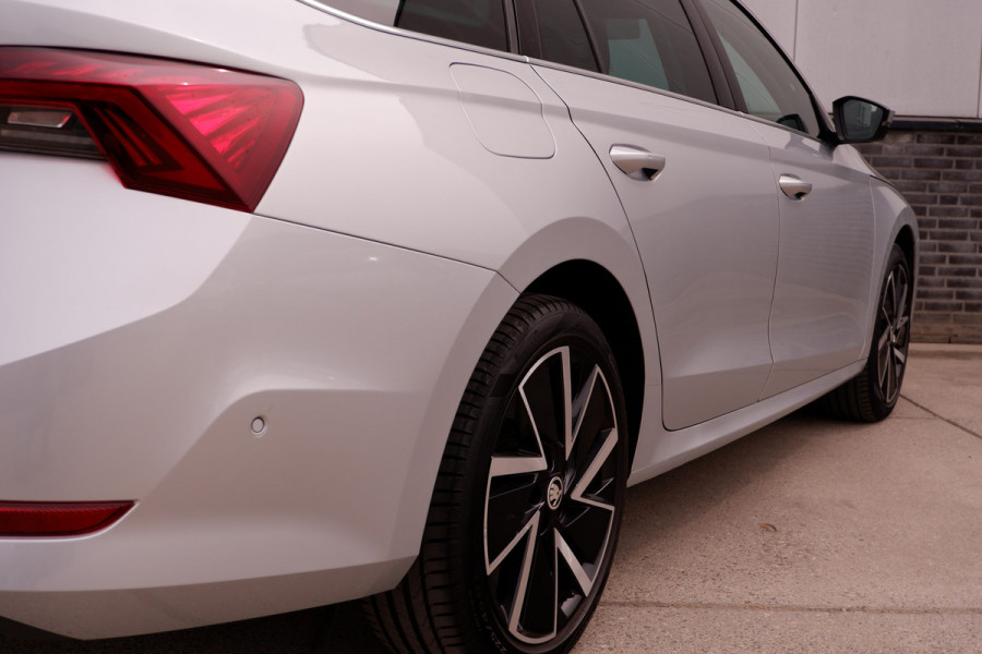 Škoda Octavia Combi 1.4 TSI iV PHEV Business Edition | Head-Up | Carplay | LED | Camera | Memory | Navi | Sfeerverl.