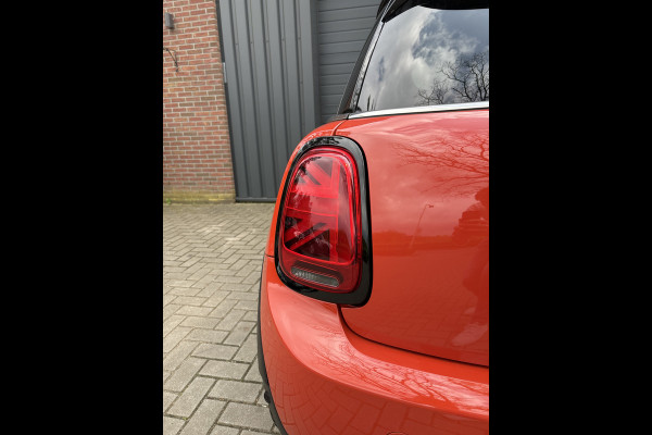MINI 1.5 Cooper Chili - Leder - Navi - PDC - Schuif kantel - Stoelverwarming -