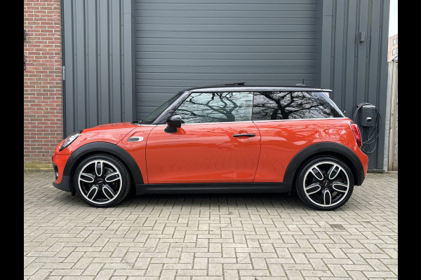 MINI 1.5 Cooper Chili - Leder - Navi - PDC - Schuif kantel - Stoelverwarming -