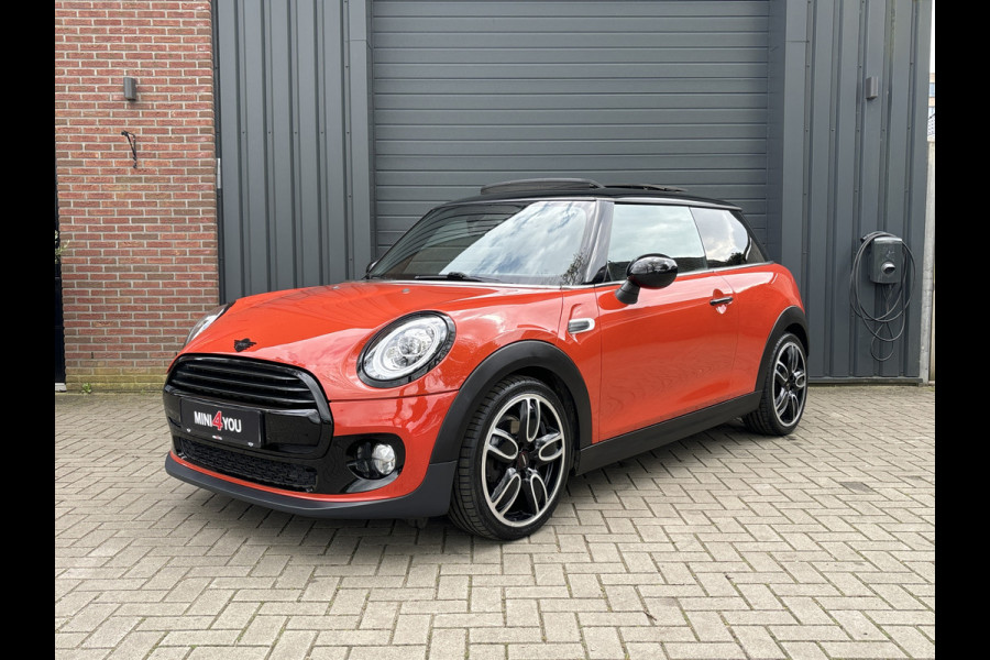 MINI 1.5 Cooper Chili - Leder - Navi - PDC - Schuif kantel - Stoelverwarming -