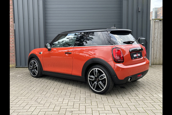 MINI 1.5 Cooper Chili - Leder - Navi - PDC - Schuif kantel - Stoelverwarming -