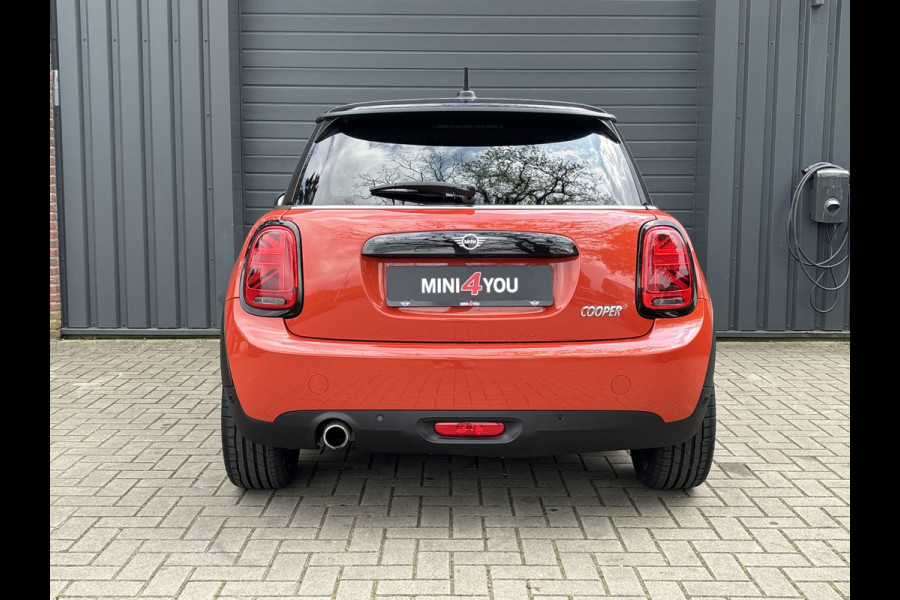MINI 1.5 Cooper Chili - Leder - Navi - PDC - Schuif kantel - Stoelverwarming -