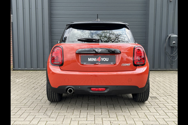 MINI 1.5 Cooper Chili - Leder - Navi - PDC - Schuif kantel - Stoelverwarming -