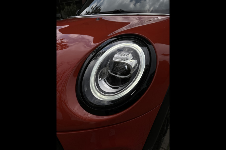 MINI 1.5 Cooper Chili - Leder - Navi - PDC - Schuif kantel - Stoelverwarming -