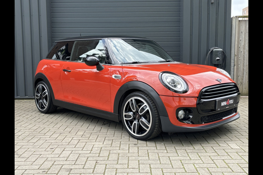 MINI 1.5 Cooper Chili - Leder - Navi - PDC - Schuif kantel - Stoelverwarming -