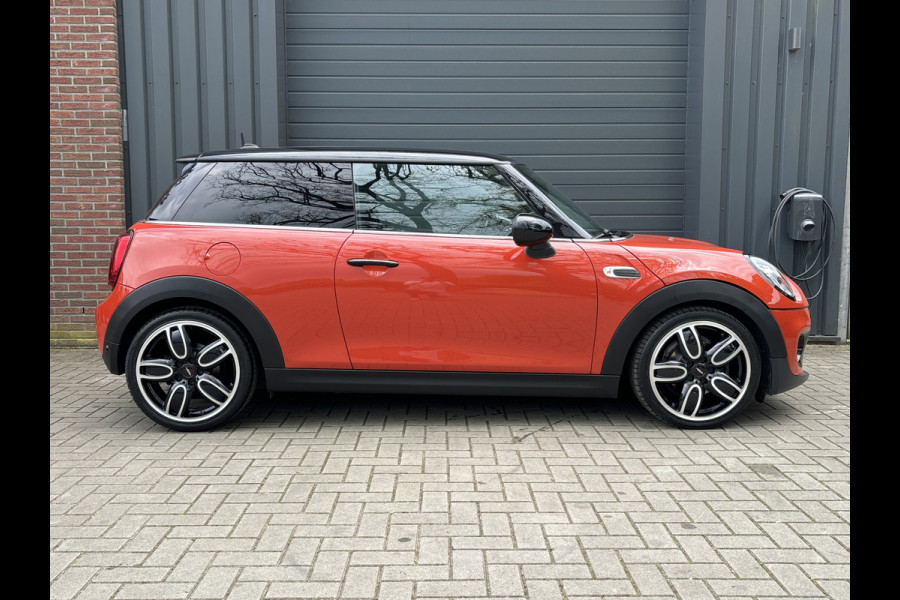 MINI 1.5 Cooper Chili - Leder - Navi - PDC - Schuif kantel - Stoelverwarming -