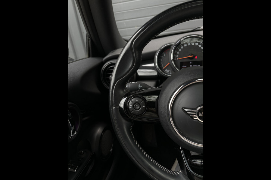 MINI 1.5 Cooper Chili - Leder - Navi - PDC - Schuif kantel - Stoelverwarming -