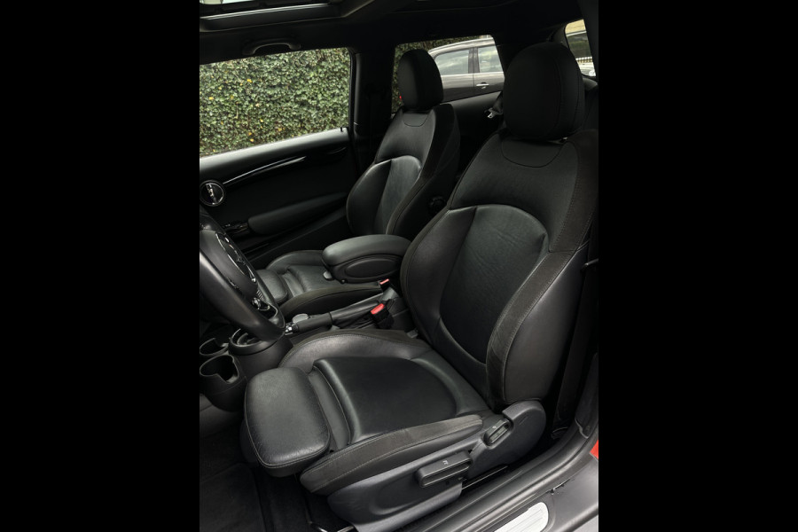 MINI 1.5 Cooper Chili - Leder - Navi - PDC - Schuif kantel - Stoelverwarming -