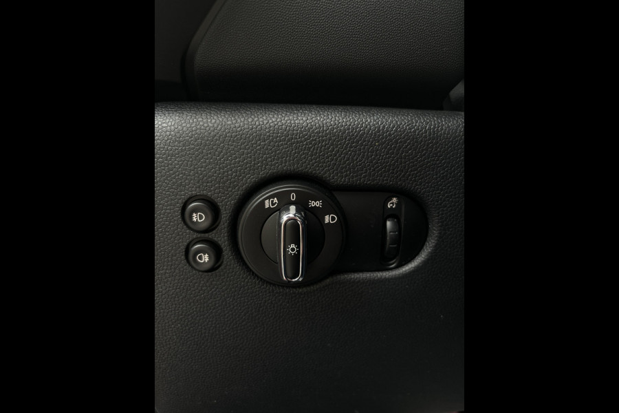 MINI 1.5 Cooper Chili - Leder - Navi - PDC - Schuif kantel - Stoelverwarming -