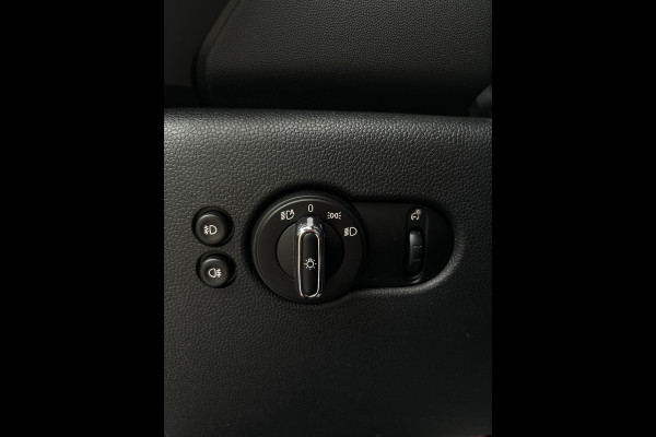 MINI 1.5 Cooper Chili - Leder - Navi - PDC - Schuif kantel - Stoelverwarming -